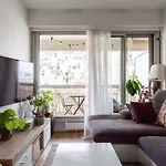 Amazing 38M2 Apartment, With Balcony, In Paris 19E District