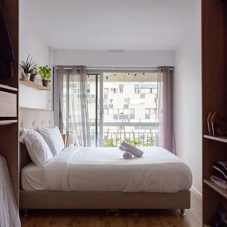 Amazing 38m2 Apartment, With Balcony, In 19e District
