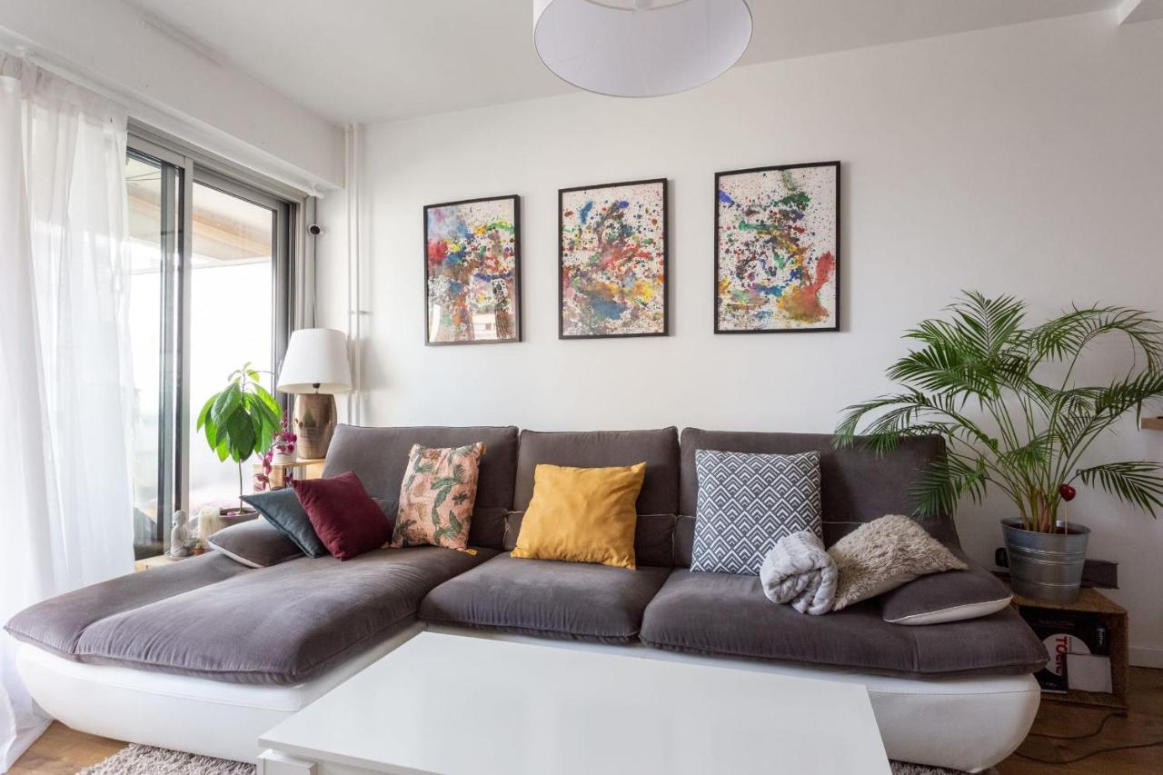 Amazing 38m2 Apartment, With Balcony, In 19e District *
