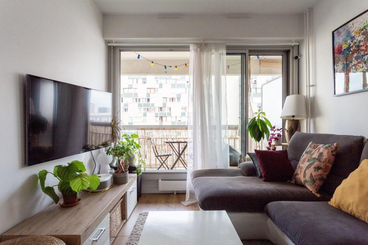 Amazing 38m2 Apartment, With Balcony, In 19e District